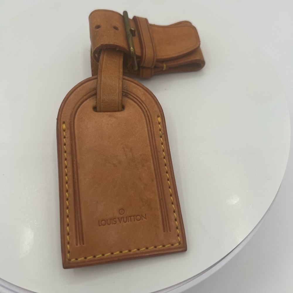 Authentic LV luggage tag set …💯💯💯